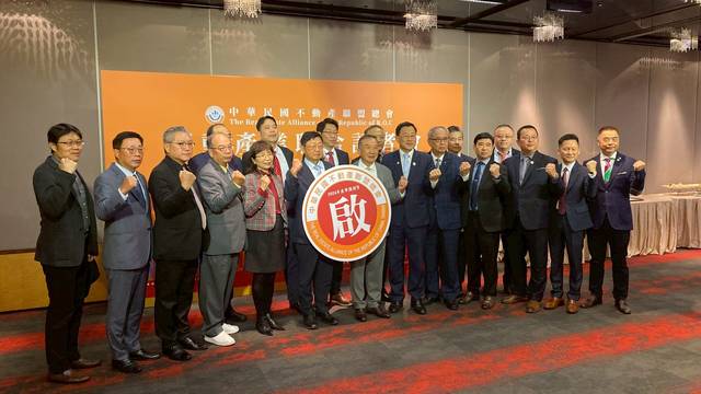 1380096_a90f8493748b6fd5d67fe3f21f885c31