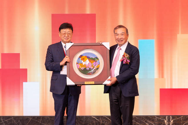 1381508_8832937364e45f0d34cbfe89ce047183