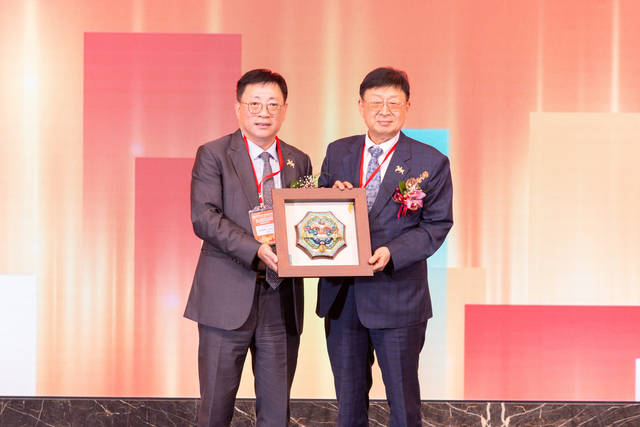 1381513_596b70b148e5d52661b7960600c056d7